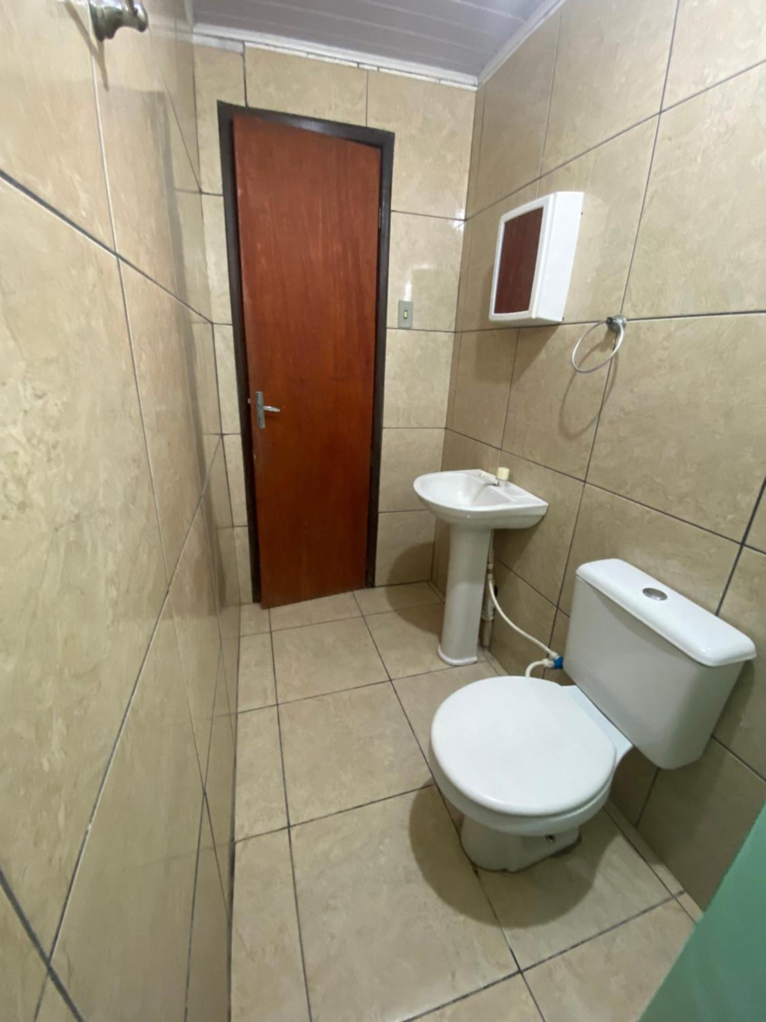 Dorm Room 5-6 People Shared Bathroom Outside Room Дъблин Екстериор снимка